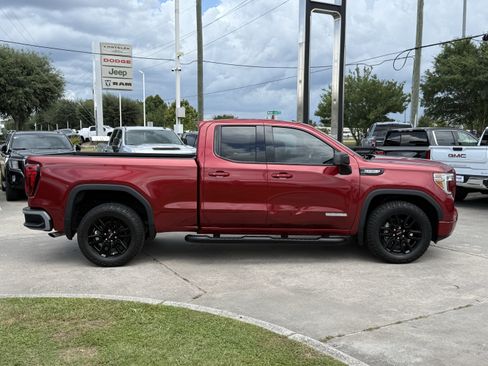 Used 2021 GMC Sierra 1500 Elevation RWD image 3