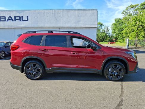 Certified 2025 Subaru Ascent Onyx Edition w/ Popular Package #2 AWD/4WD image 7