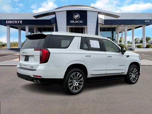 Used 2025 GMC Yukon Denali image 3