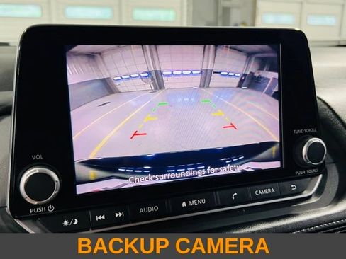 Used 2024 Nissan Rogue SV w/ SV Premium Package FWD image 7