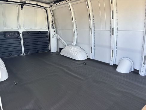 New 2025 GMC Savana 2500 Extended w/ Driver Convenience Package image 25