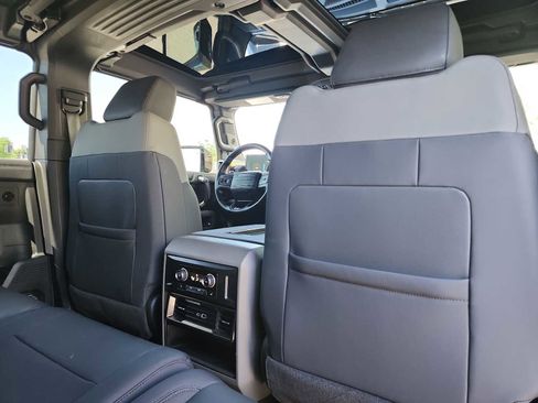 Used 2024 GMC Hummer EV 3X AWD/4WD image 16