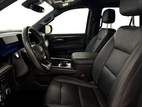 Used 2025 Chevrolet Tahoe LT AWD/4WD image 12