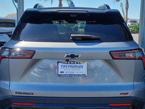 New 2026 Chevrolet Equinox RS w/ Convenience Package III FWD image 19