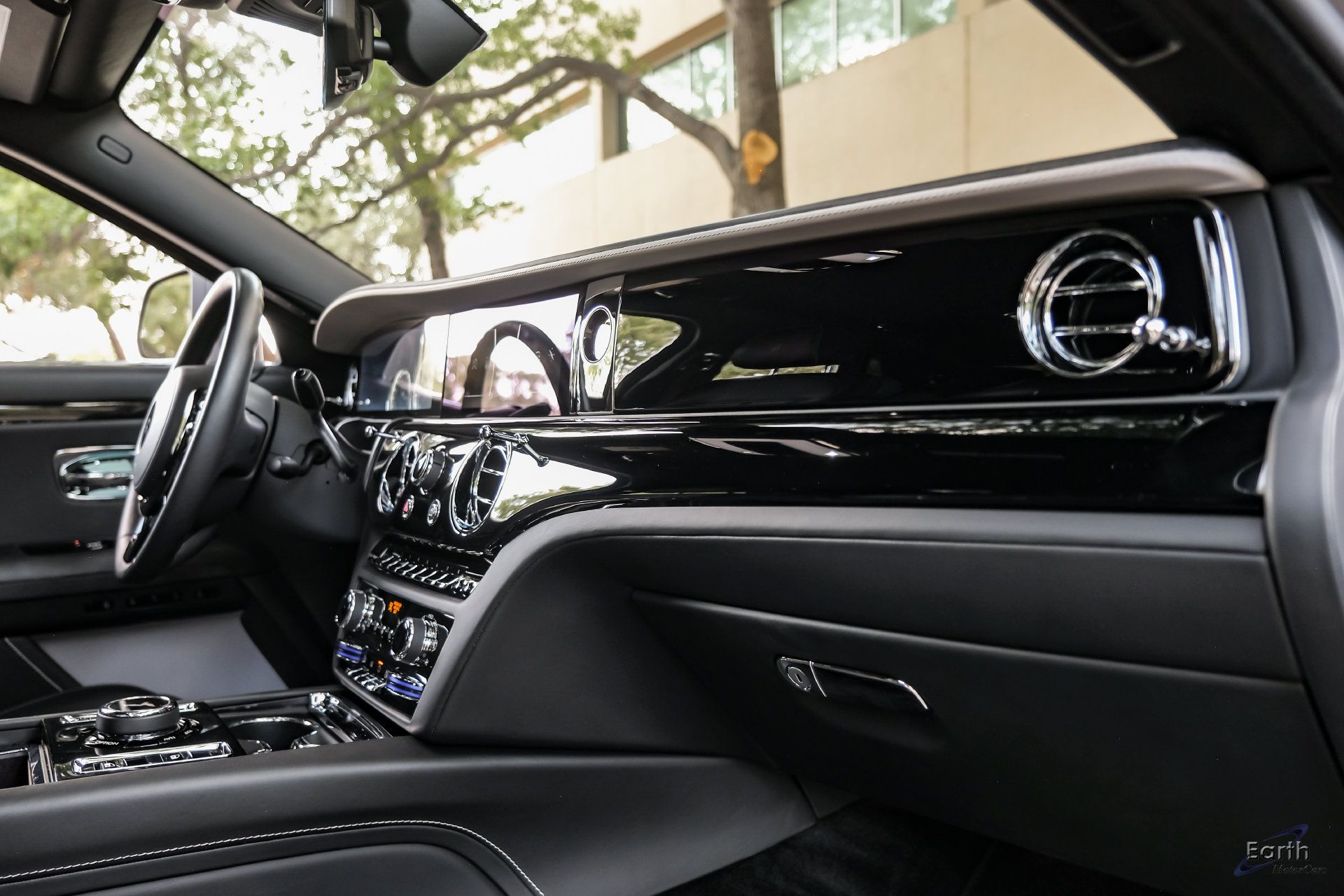 Used 2021 Rolls-Royce Ghost AWD/4WD image 44