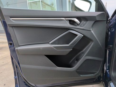 Certified 2025 Audi Q3 2.0T Premium w/ Convenience Package image 14