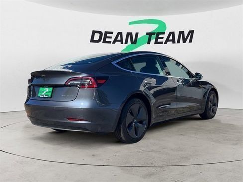 Used 2019 Tesla Model 3 Long Range image 8