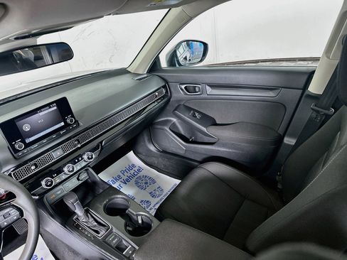 Used 2025 Honda Civic LX image 21
