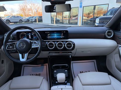 Used 2023 Mercedes-Benz CLA 250 4MATIC w/ Premium Package image 24