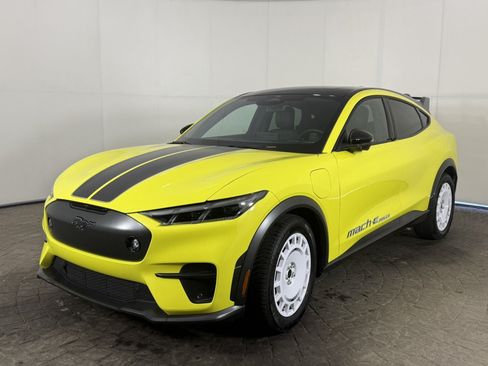 Certified 2025 Ford Mustang Mach-E GT AWD/4WD image 3