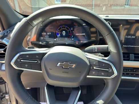 New 2026 Chevrolet Equinox ACTIV w/ Convenience Package III AWD/4WD image 19