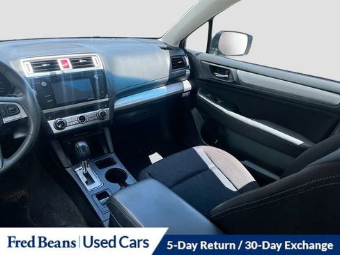 Used 2017 Subaru Legacy 2.5i Premium w/ Moonroof Package AWD/4WD image 30