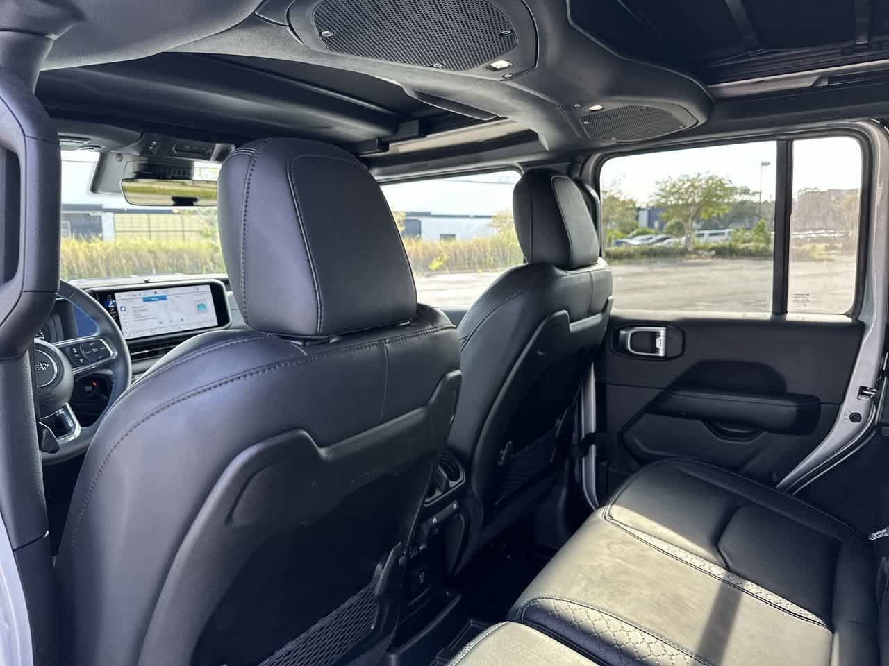 Used 2024 Jeep Wrangler High Altitude AWD/4WD image 17