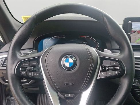 Used 2023 BMW 530i xDrive w/ Convenience Package AWD/4WD image 21