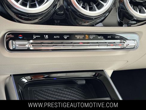 Used 2025 Mercedes-Benz GLA 250 4MATIC image 22