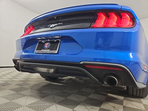 Used 2019 Ford Mustang Coupe w/ Equipment Group 101A RWD image 12