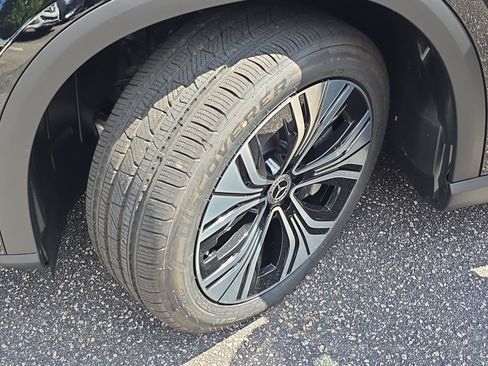 New 2026 Mercedes-Benz EQE 320 4MATIC SUV image 31