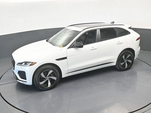 Used 2024 Jaguar F-PACE R-Dynamic S image 49