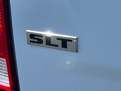Used 2019 RAM 1500 Classic SLT AWD/4WD image 27