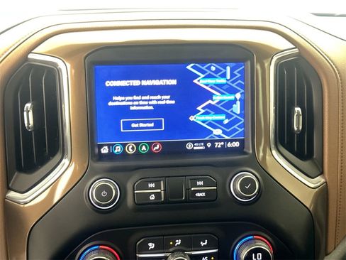 Used 2021 Chevrolet Silverado 1500 High Country w/ Technology Package image 13