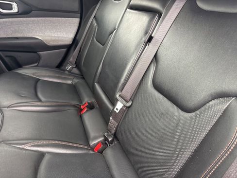 Certified 2022 Jeep Compass Latitude image 28