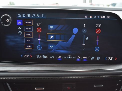 New 2026 Chevrolet Suburban Premier image 24