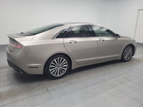 Used 2020 Lincoln MKZ image 10