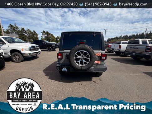 Used 2023 Jeep Wrangler Sport AWD/4WD image 5