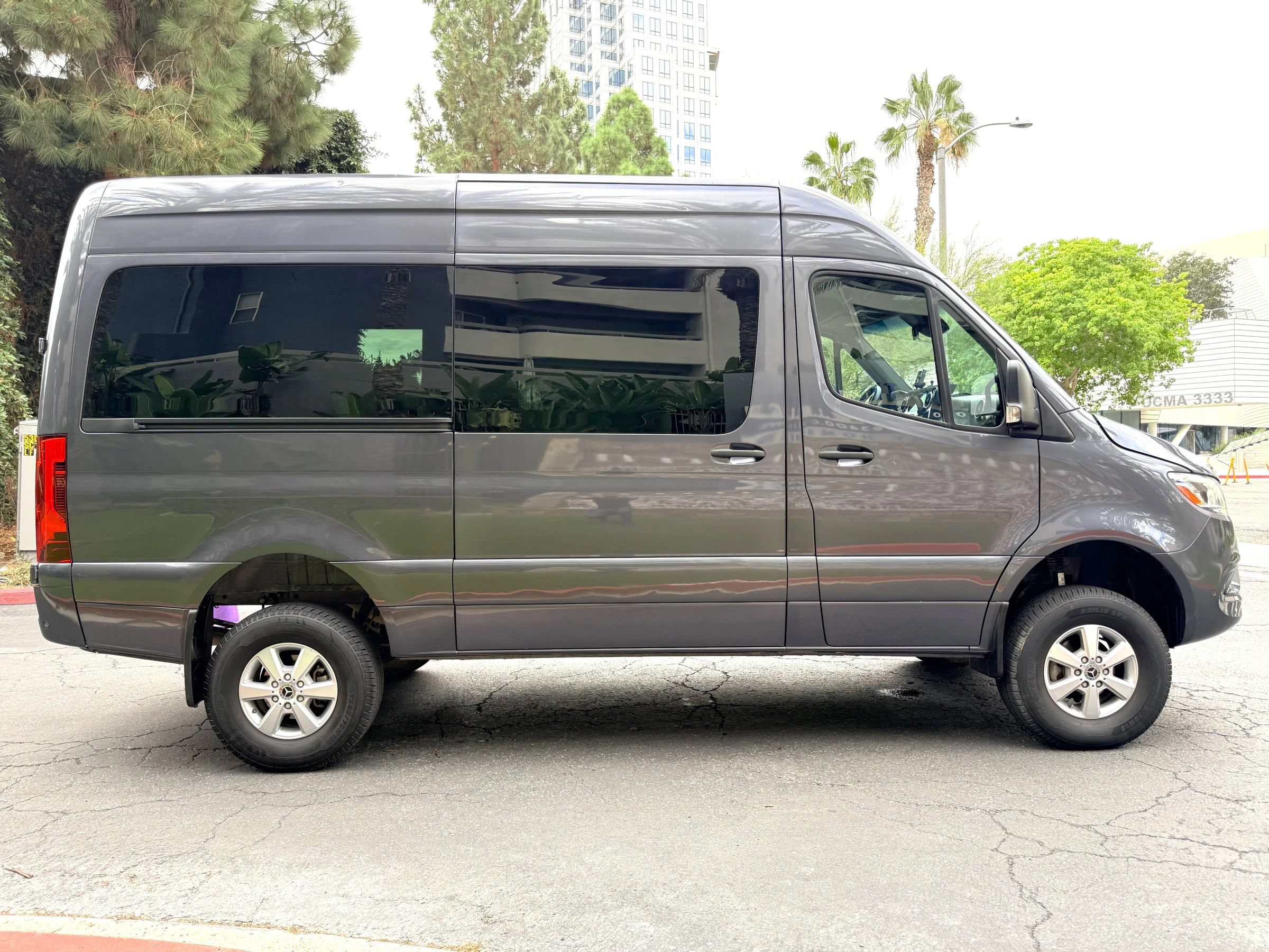 Used 2023 Mercedes-Benz Sprinter 2500 image 8