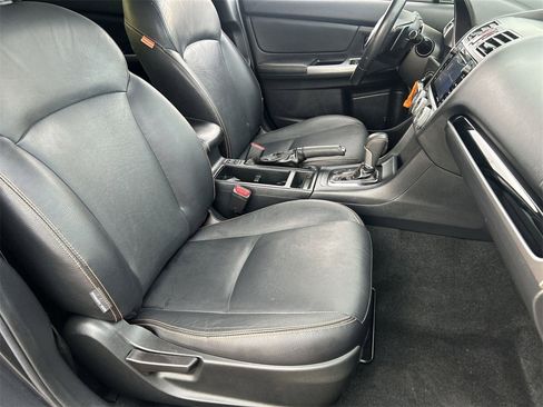 Used 2017 Subaru Crosstrek 2.0i Limited w/ Popular Package #2 image 8