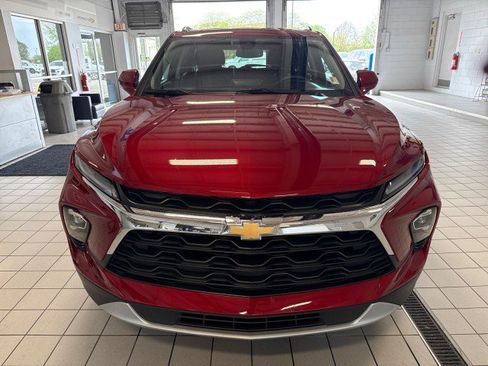 Used 2023 Chevrolet Blazer LT w/ Convenience Package FWD image 8
