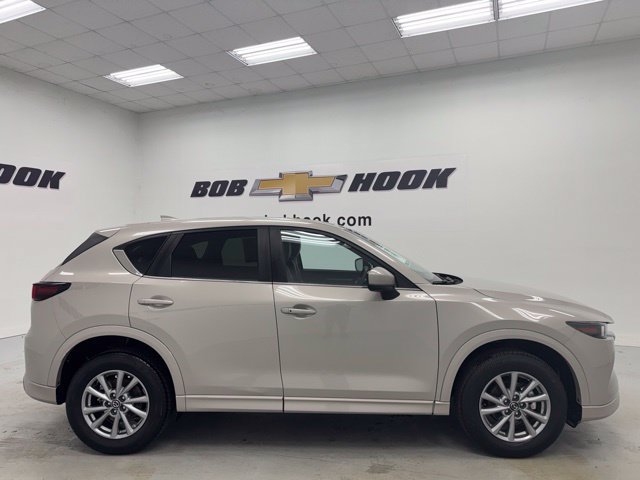 Used 2025 MAZDA CX-5 AWD 2.5 S w/ Select Package image 4