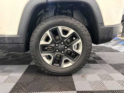 Used 2018 Jeep Compass Trailhawk w/ Navigation Group image 29