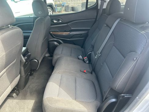 Used 2020 GMC Acadia SLE FWD image 21
