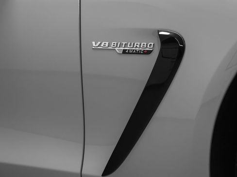 Used 2025 Mercedes-Benz AMG GT 63 image 10