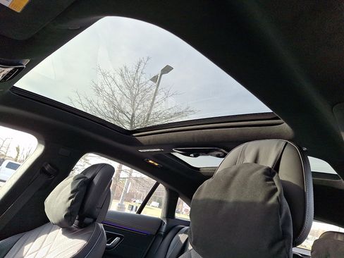 Certified 2023 Mercedes-Benz EQS 580 4MATIC image 14