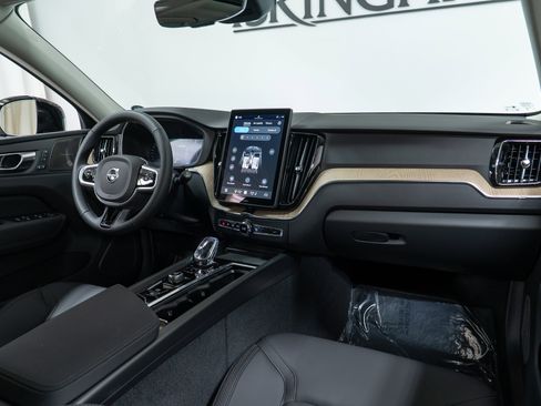 New 2026 Volvo XC60 B5 Plus w/ Climate Package image 14