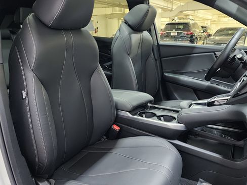 Used 2025 Acura RDX Base image 24