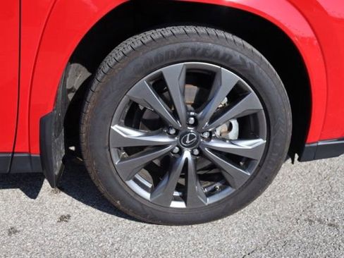 Used 2024 Lexus UX 250h F Sport image 10