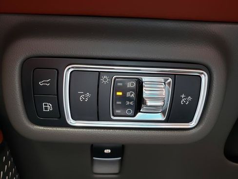 Used 2024 Lincoln Nautilus Black Label AWD/4WD image 29