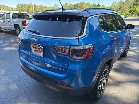 Used 2025 Jeep Compass Limited AWD/4WD image 5