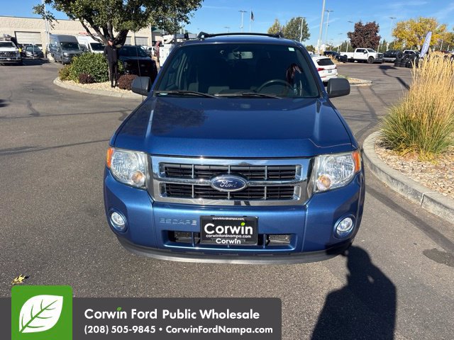 Used 2010 Ford Escape XLT FWD image 2