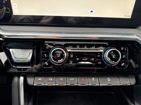 Used 2026 GMC Sierra 1500 Denali AWD/4WD image 23