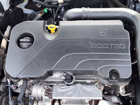 Used 2023 Chevrolet Malibu LT FWD image 16
