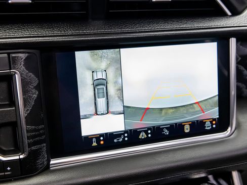 Used 2023 GMC Yukon Denali w/ Denali Reserve Package image 50