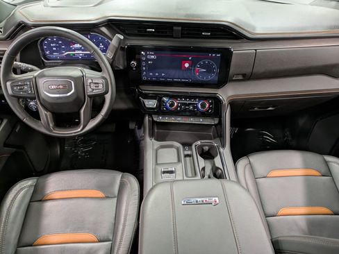 Used 2025 GMC Sierra 2500 AT4 w/ Technology Package image 23