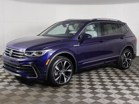 Used 2022 Volkswagen Tiguan SEL R-Line image 7