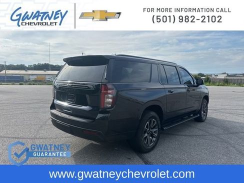 Used 2024 Chevrolet Suburban Z71 w/ Luxury Package AWD/4WD image 5