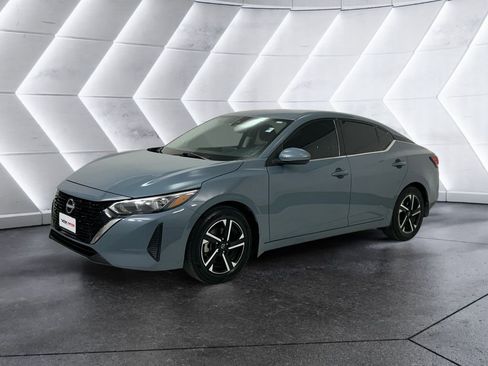 Used 2025 Nissan Sentra SV w/ All-Weather Package image 3