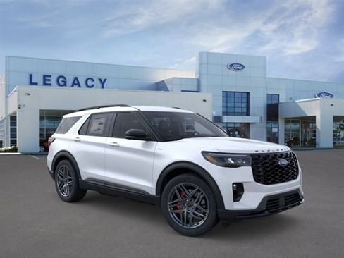 New 2026 Ford Explorer ST-Line w/ ST-Line Street Pack RWD image 7
